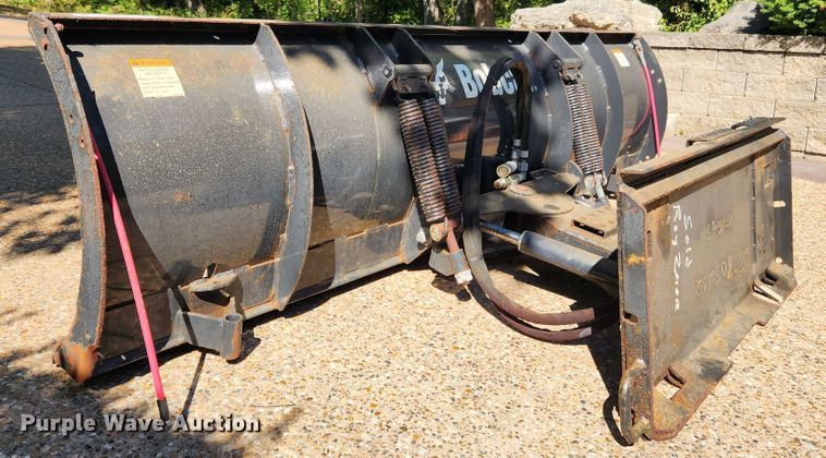image for item MK9401 2009 Bobcat 96 Snow Blade  skid steer snow plow