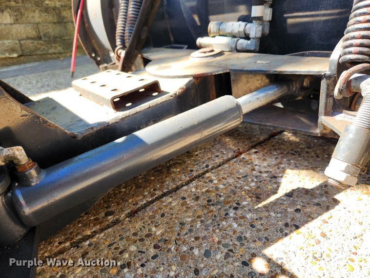 image for item MK9401 2009 Bobcat 96 Snow Blade  skid steer snow plow