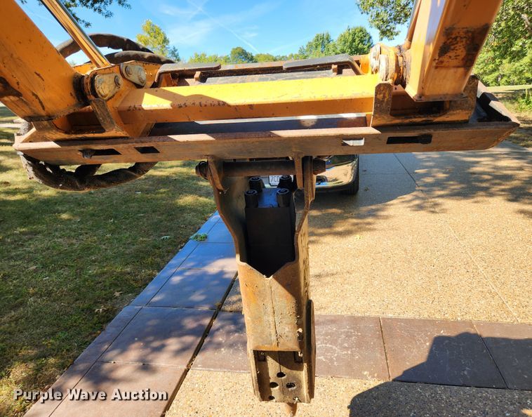 image for item MK9402 Stanley MB5060SS  skid steer breaker