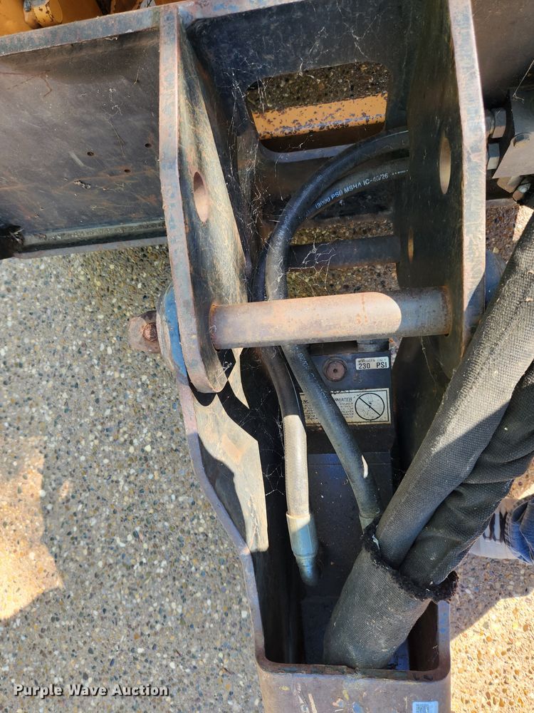 image for item MK9402 Stanley MB5060SS  skid steer breaker