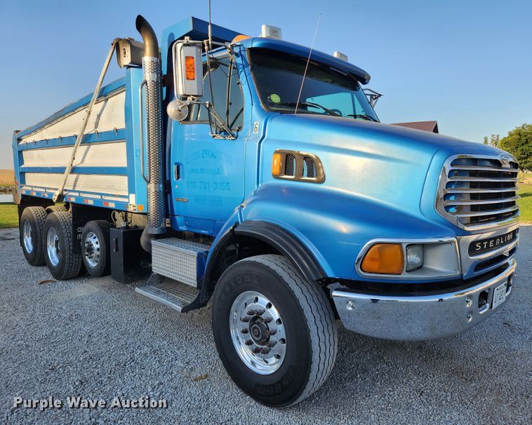 image for item MK9411 2005 Sterling L8500  dump truck
