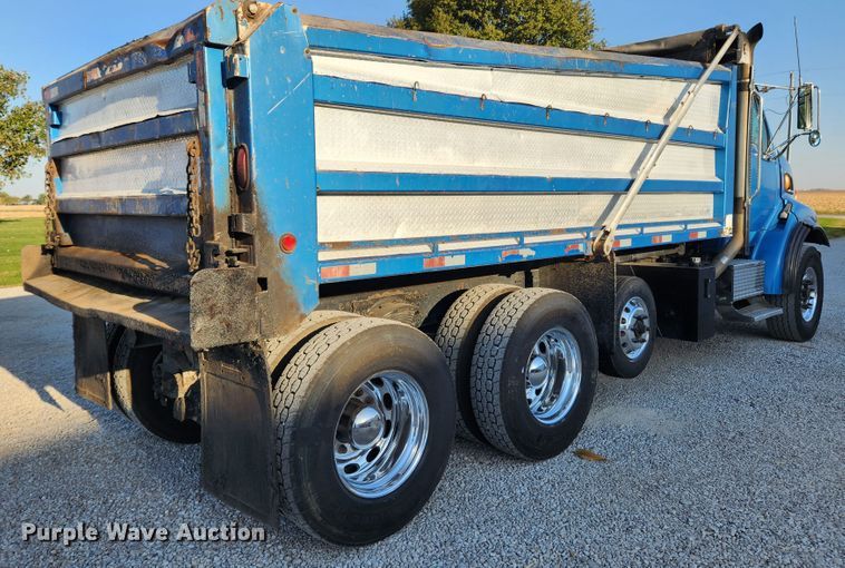 image for item MK9411 2005 Sterling L8500  dump truck