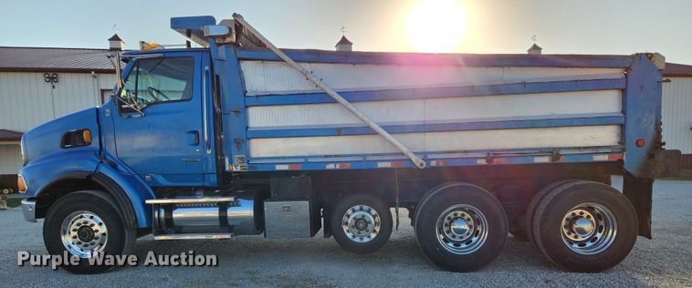 image for item MK9411 2005 Sterling L8500  dump truck
