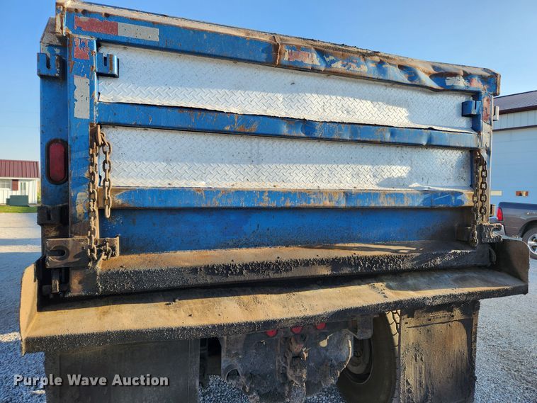 image for item MK9411 2005 Sterling L8500  dump truck