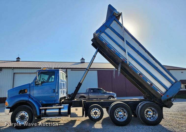 image for item MK9411 2005 Sterling L8500  dump truck