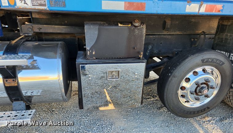 image for item MK9411 2005 Sterling L8500  dump truck