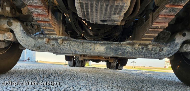 image for item MK9411 2005 Sterling L8500  dump truck