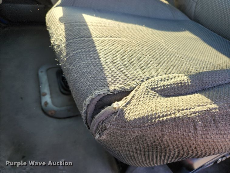 image for item MK9411 2005 Sterling L8500  dump truck