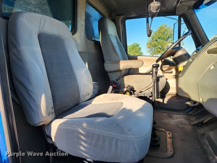 image for item MK9411 2005 Sterling L8500  dump truck