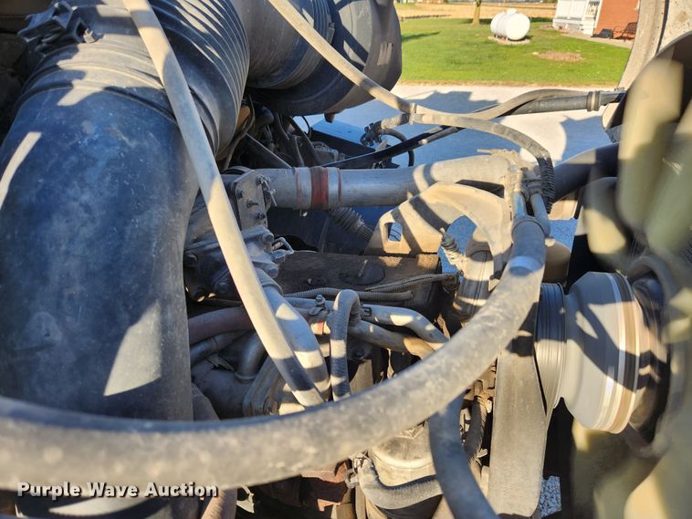 image for item MK9411 2005 Sterling L8500  dump truck