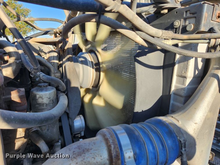 image for item MK9411 2005 Sterling L8500  dump truck