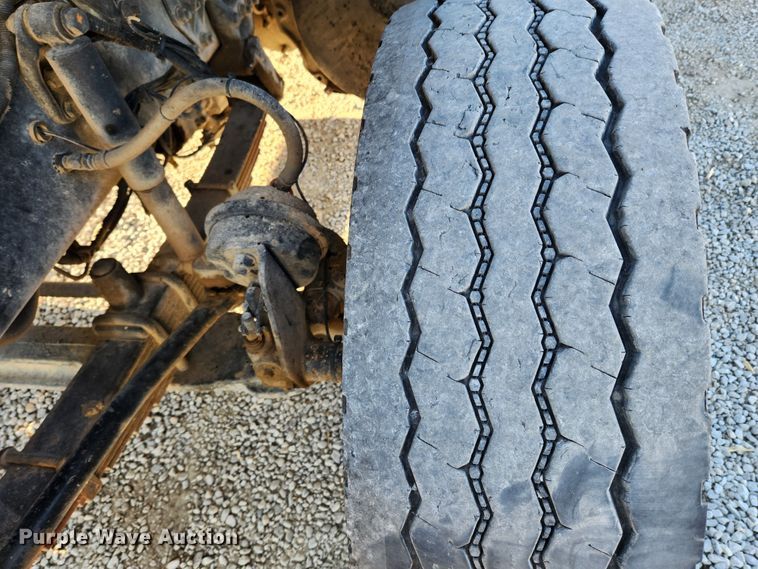 image for item MK9411 2005 Sterling L8500  dump truck