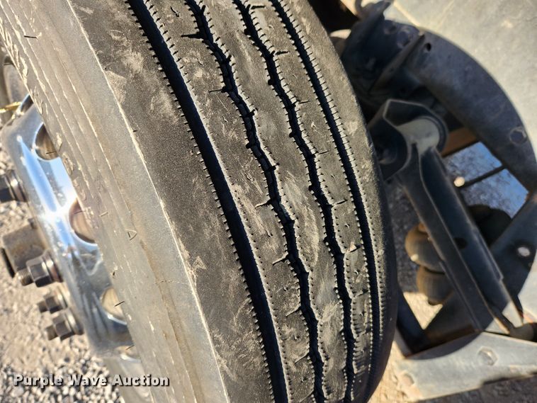 image for item MK9411 2005 Sterling L8500  dump truck