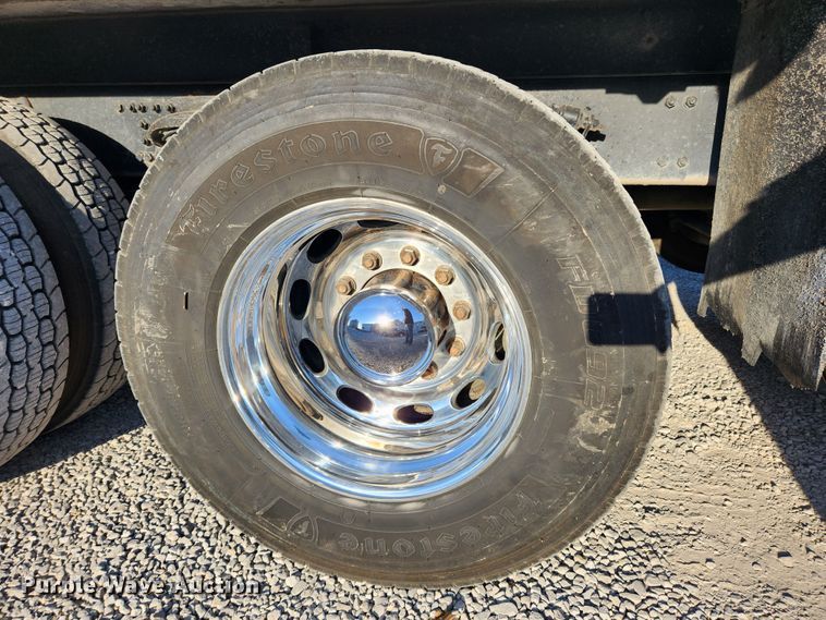 image for item MK9411 2005 Sterling L8500  dump truck