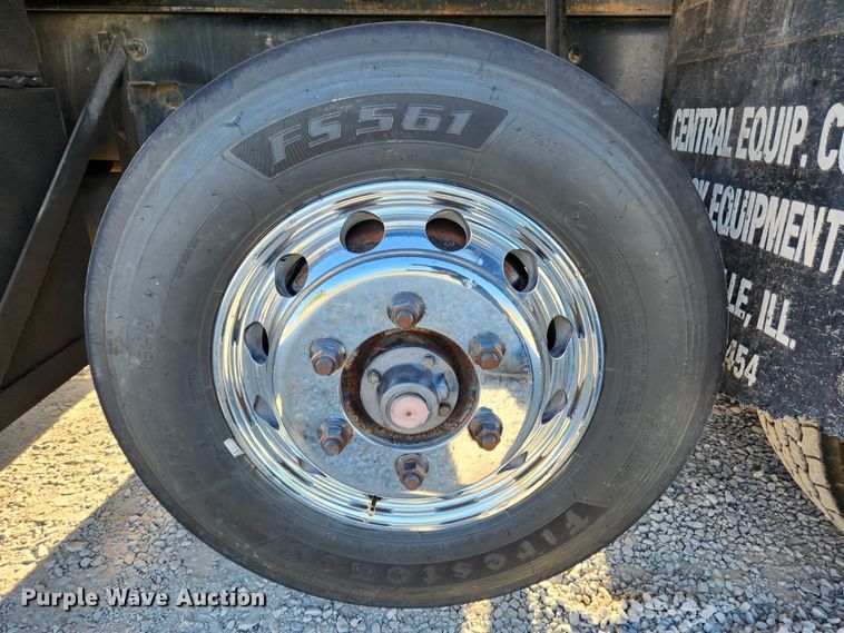 image for item MK9411 2005 Sterling L8500  dump truck