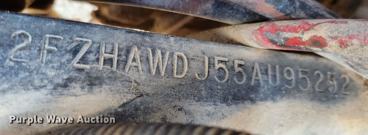 image for item MK9411 2005 Sterling L8500  dump truck