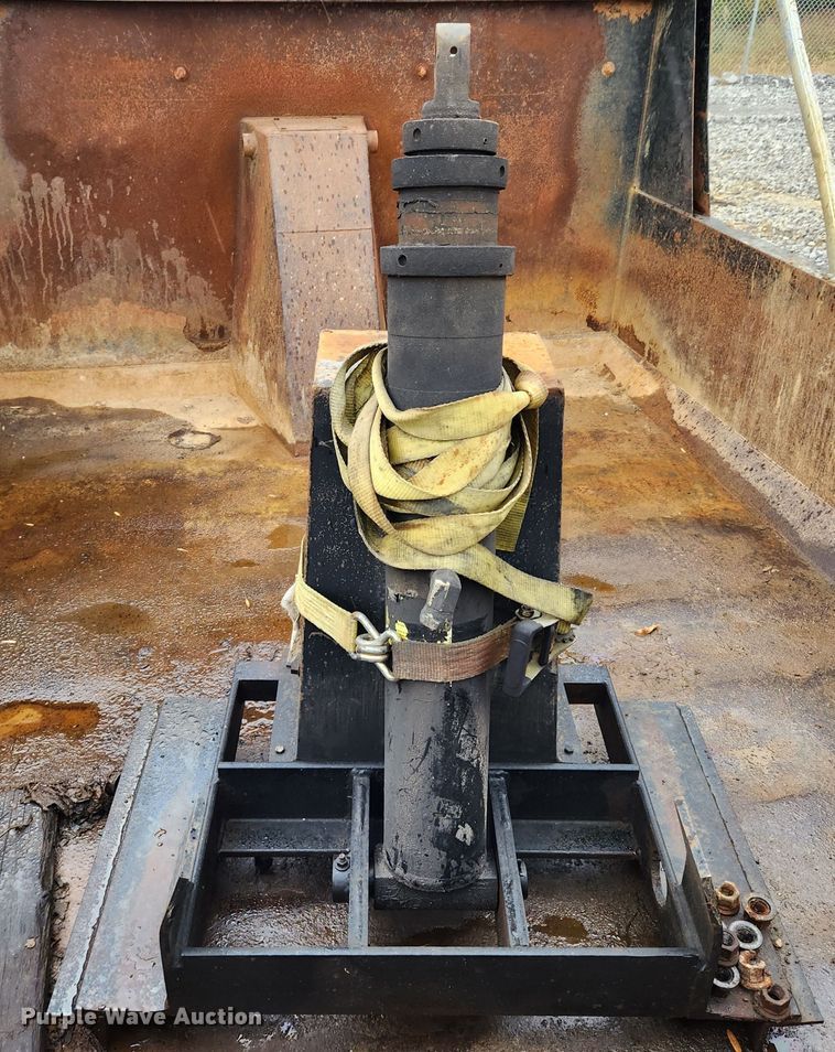 image for item MK9423 Crown Beds Gravel Star  dump bed