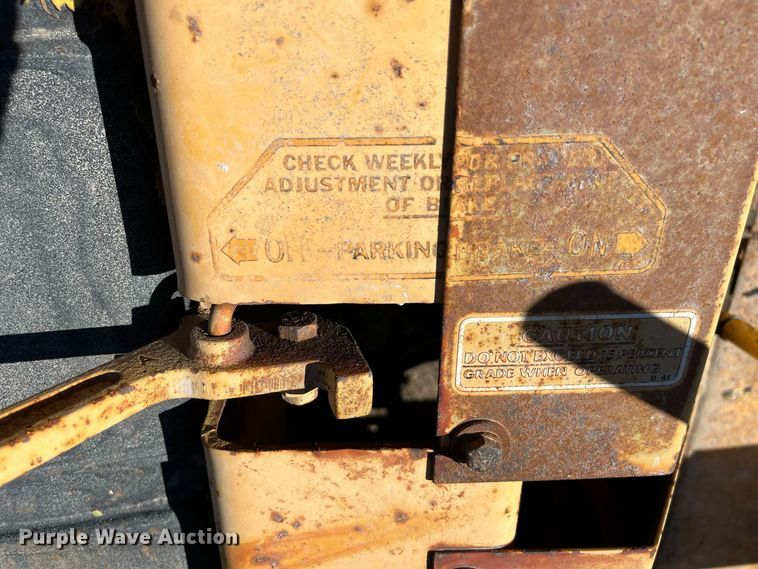 image for item MN9312 Rosco Vibrastat III  double drum roller