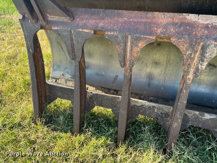 image for item MQ9842 Dozer rake