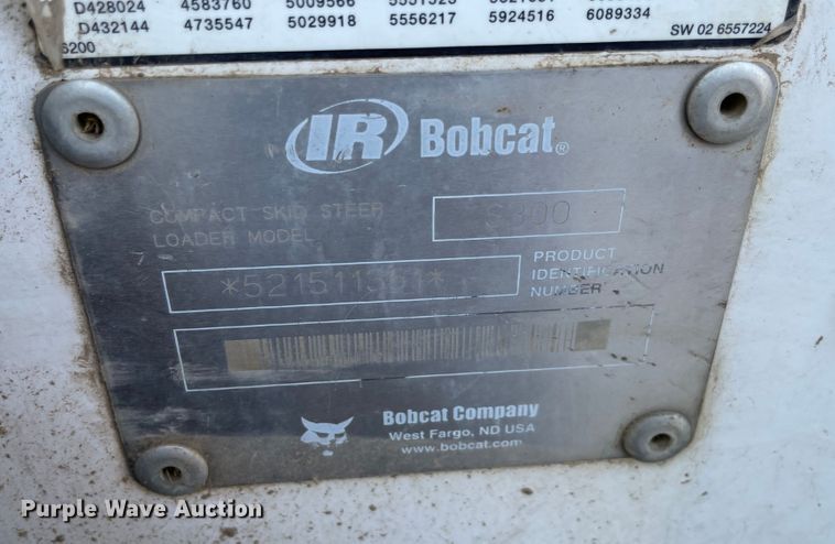 image for item MR9383 2002 Bobcat S300  skid steer loader