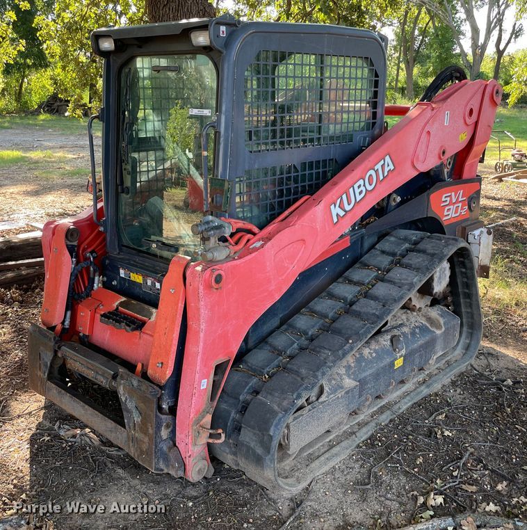 image for item MR9388 2013 Kubota SVL90-2  tracked skid steer loader