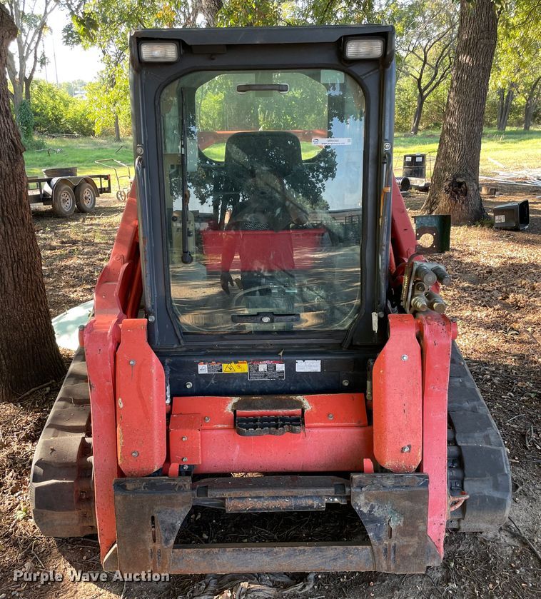 image for item MR9388 2013 Kubota SVL90-2  tracked skid steer loader