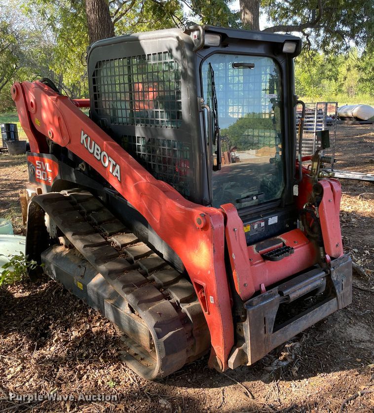 image for item MR9388 2013 Kubota SVL90-2  tracked skid steer loader