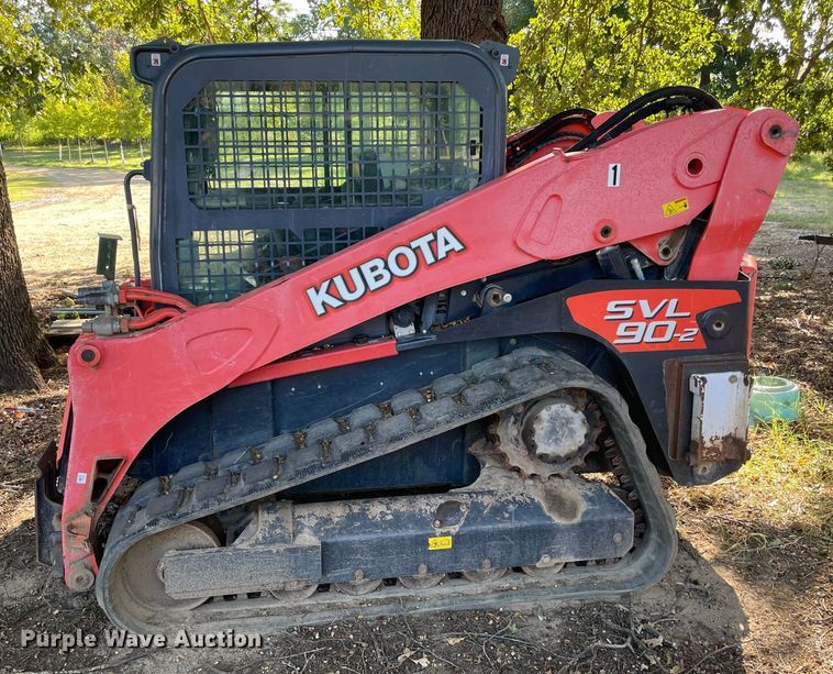 image for item MR9388 2013 Kubota SVL90-2  tracked skid steer loader