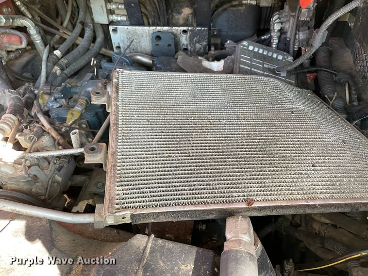 image for item MR9388 2013 Kubota SVL90-2  tracked skid steer loader