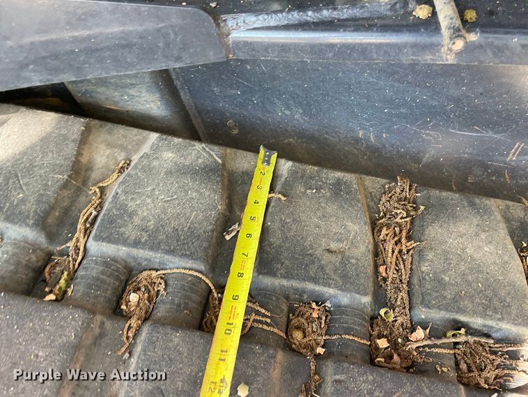 image for item MR9388 2013 Kubota SVL90-2  tracked skid steer loader