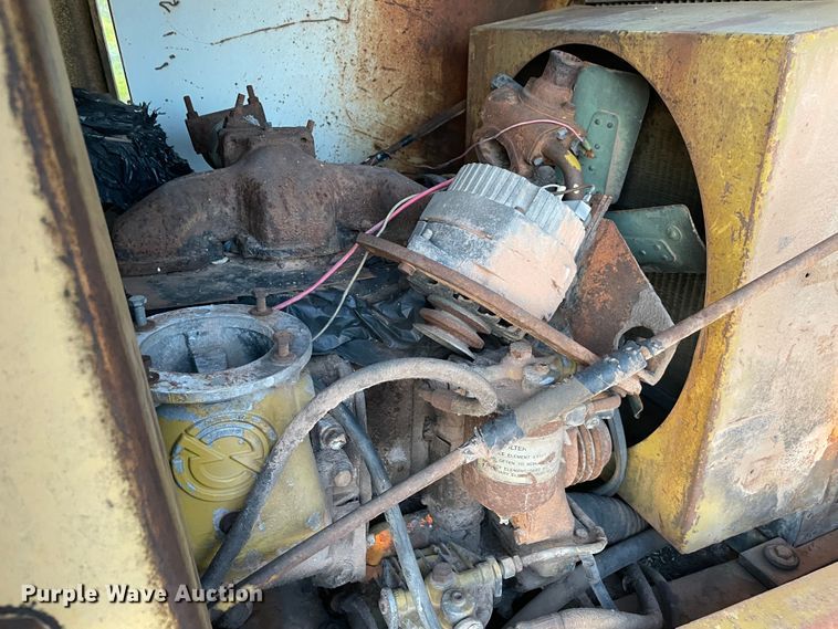 image for item MR9409 1977 Trojan 1500C  wheel loader