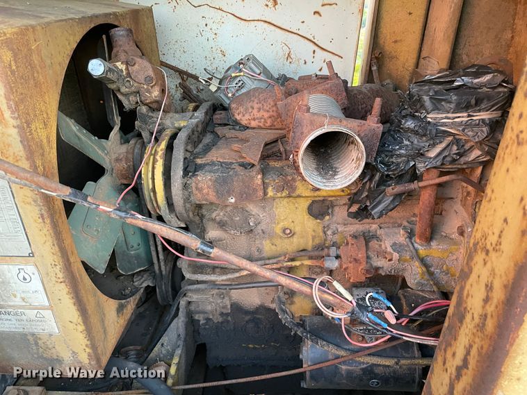 image for item MR9409 1977 Trojan 1500C  wheel loader