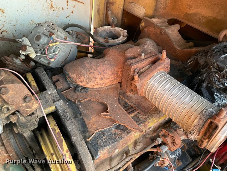 image for item MR9409 1977 Trojan 1500C  wheel loader