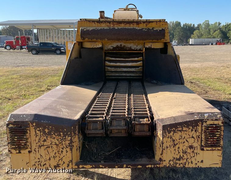 image for item MR9431 2008 Dynamic CH585  wood chipper