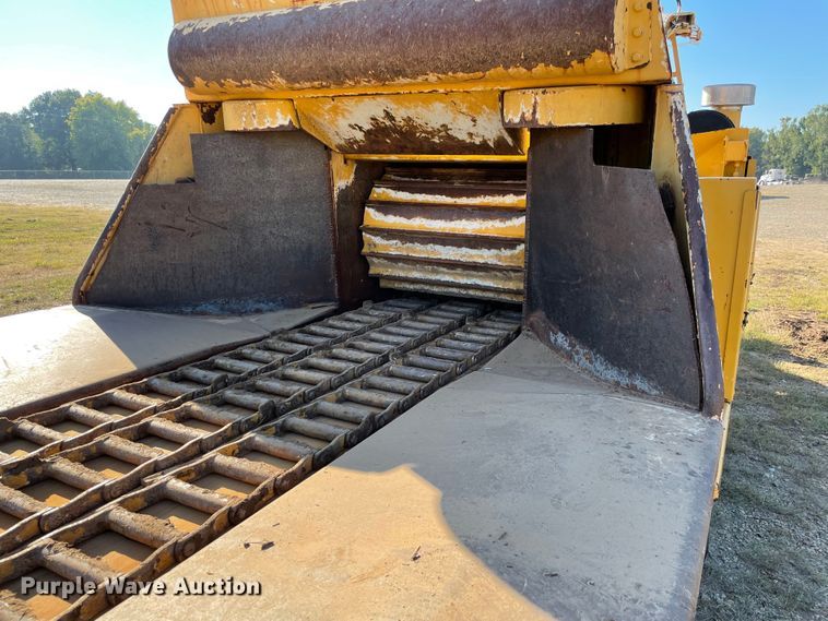 image for item MR9431 2008 Dynamic CH585  wood chipper