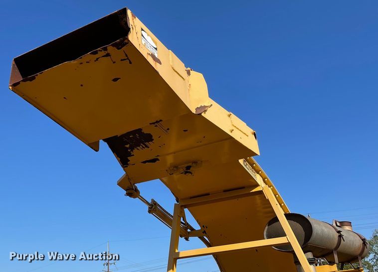image for item MR9431 2008 Dynamic CH585  wood chipper