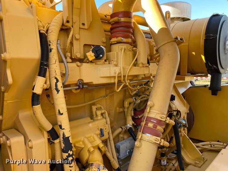 image for item MR9431 2008 Dynamic CH585  wood chipper