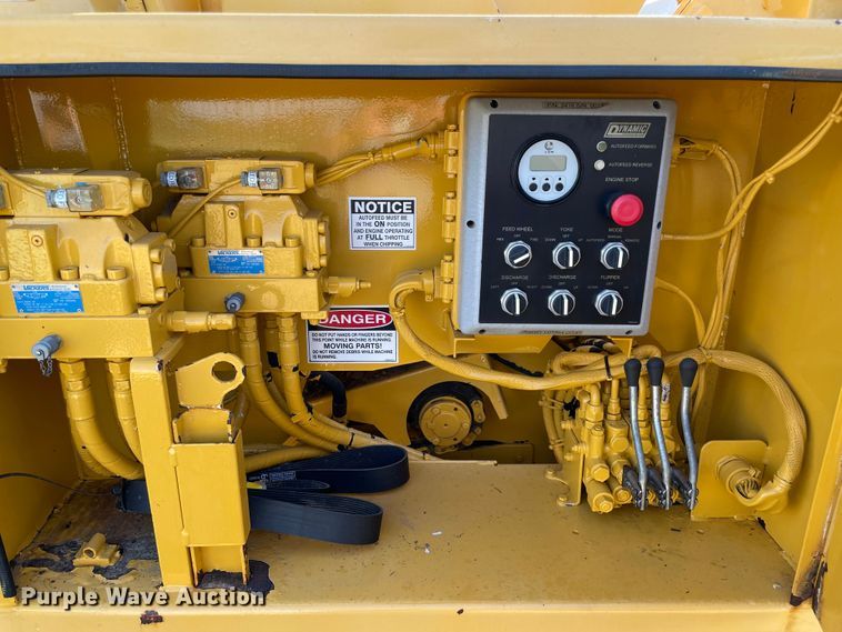image for item MR9431 2008 Dynamic CH585  wood chipper