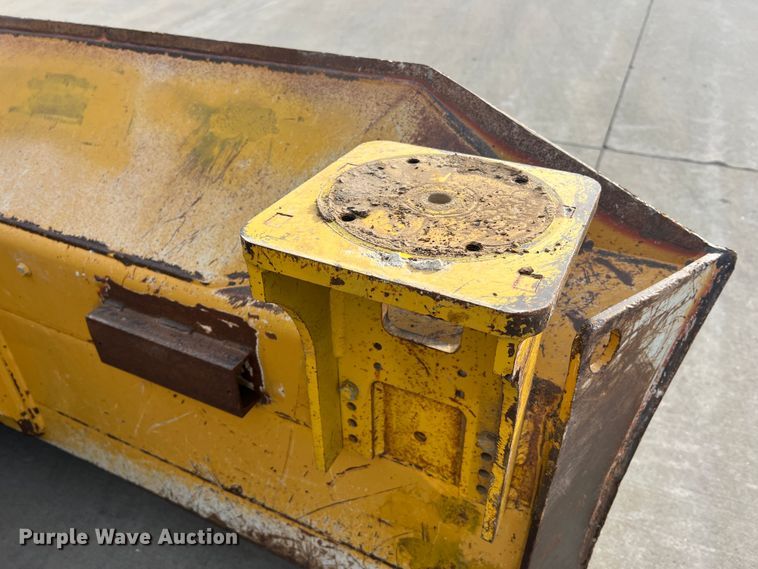 image for item MR9944 2013 John Deere 650K LGP  dozer