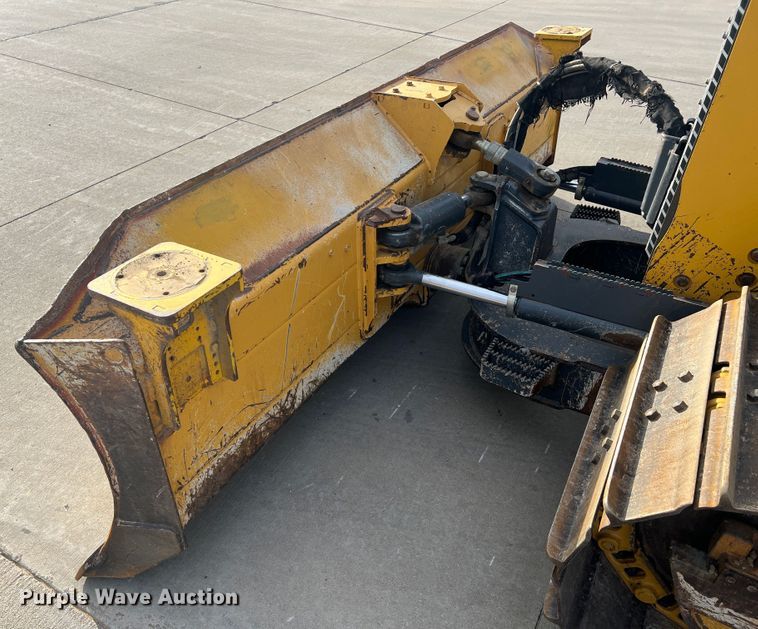 image for item MR9944 2013 John Deere 650K LGP  dozer