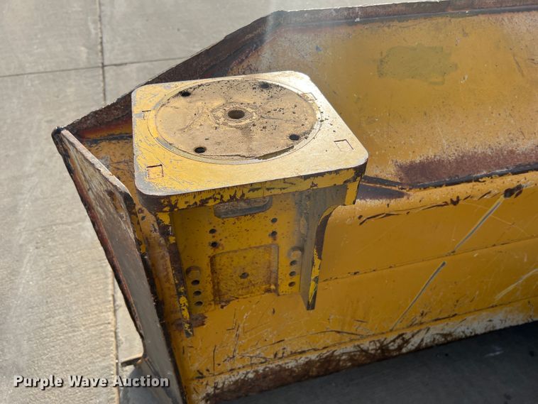 image for item MR9944 2013 John Deere 650K LGP  dozer