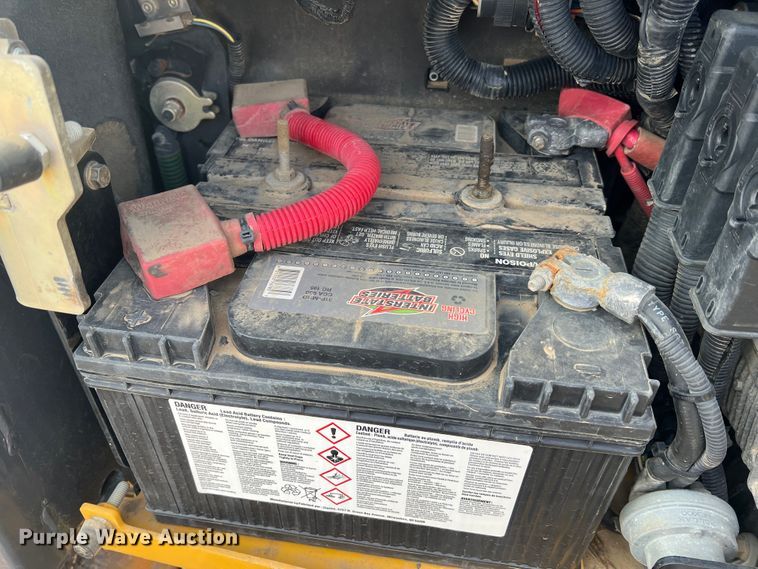 image for item MR9944 2013 John Deere 650K LGP  dozer