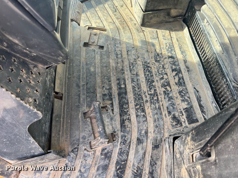 image for item MR9944 2013 John Deere 650K LGP  dozer