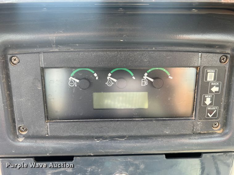 image for item MR9944 2013 John Deere 650K LGP  dozer