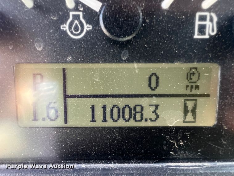 image for item MR9944 2013 John Deere 650K LGP  dozer