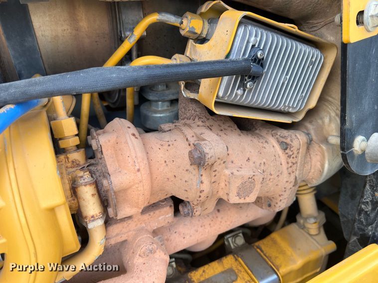 image for item MR9944 2013 John Deere 650K LGP  dozer