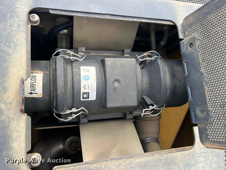 image for item MR9944 2013 John Deere 650K LGP  dozer