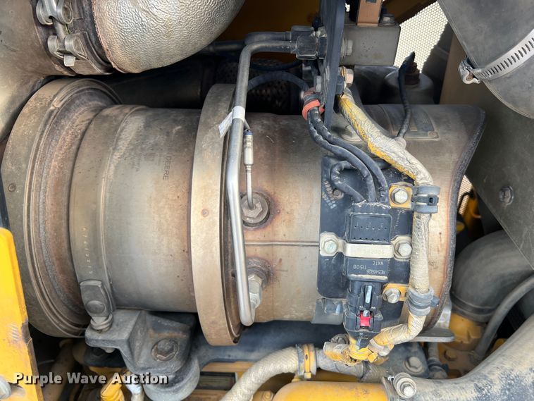 image for item MR9944 2013 John Deere 650K LGP  dozer