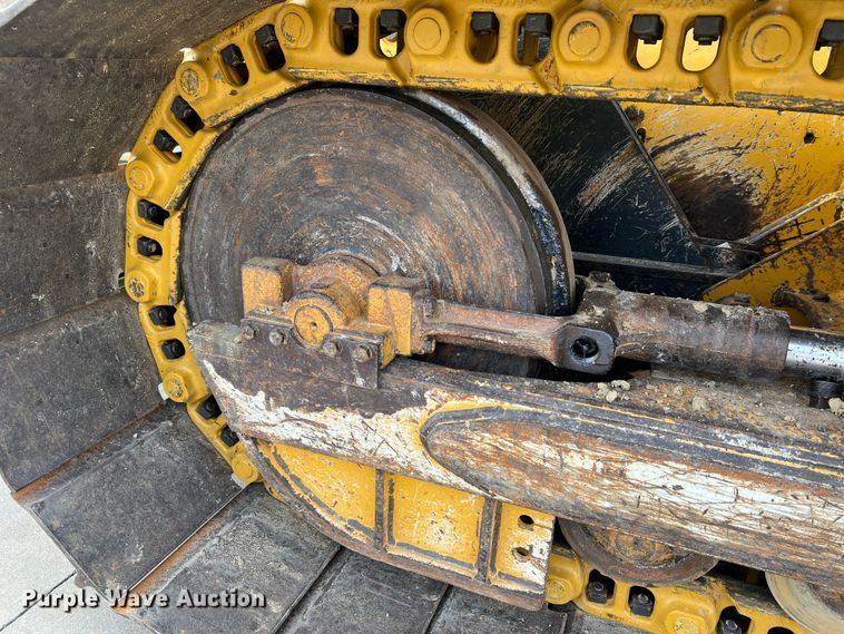 image for item MR9944 2013 John Deere 650K LGP  dozer