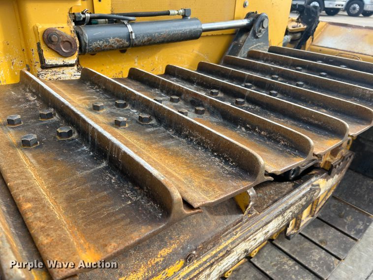 image for item MR9944 2013 John Deere 650K LGP  dozer